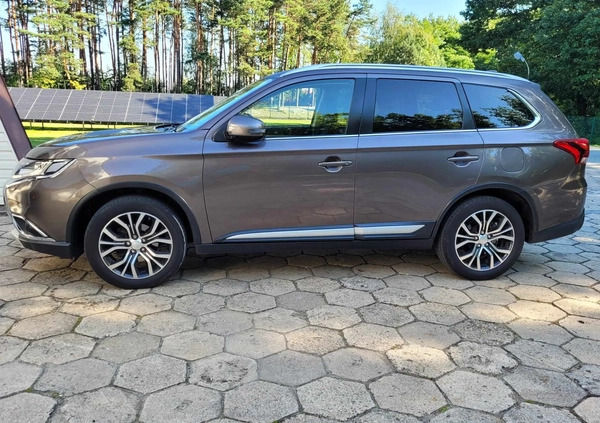 Mitsubishi Outlander cena 78000 przebieg: 70000, rok produkcji 2017 z Miechów małe 781